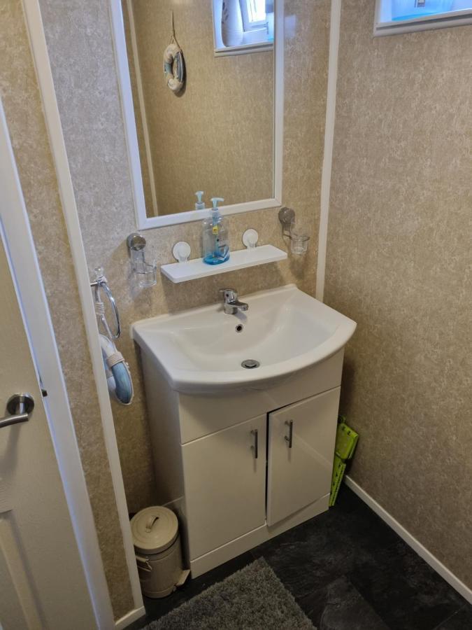 Chalet 81 South Shore Bridlington 2X Bedroom Detached Chalet Sleeps 4 Bessingby Екстер'єр фото